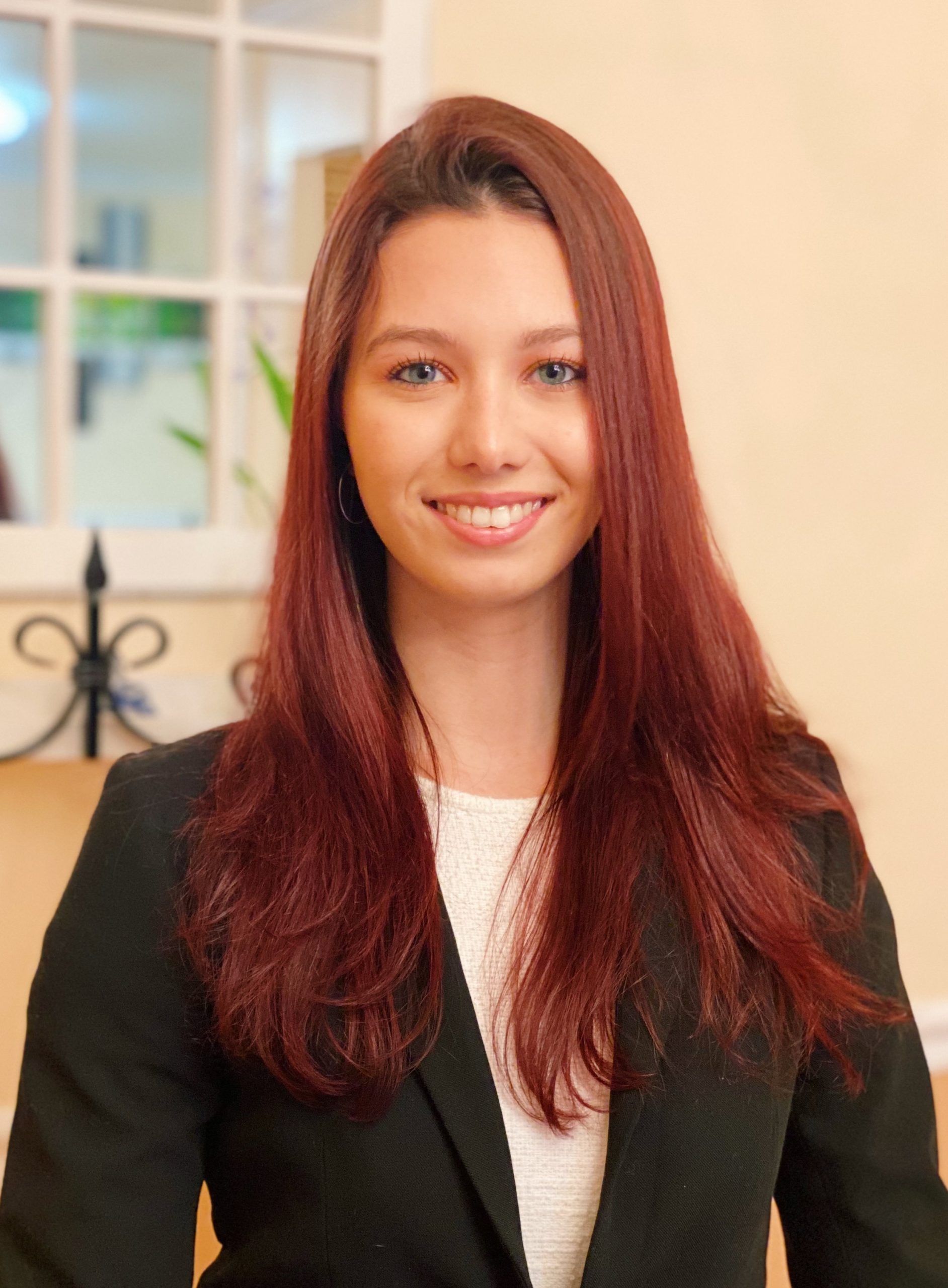Dasha Headshot.jpg